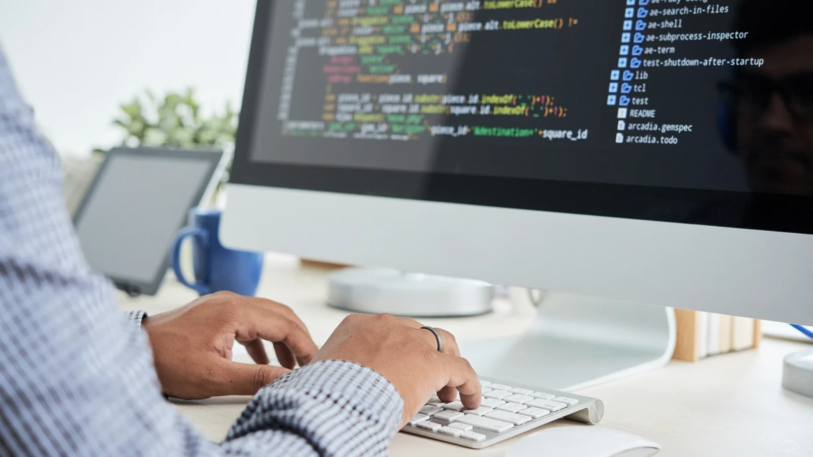 Claude Code vs Cursor developer workflow
